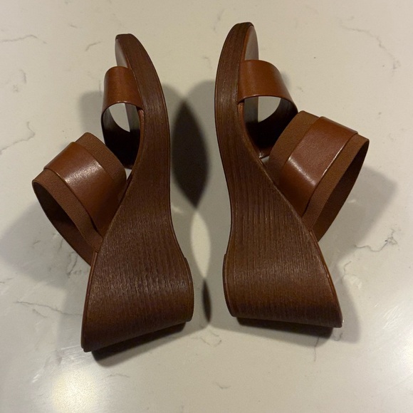Toscanella Brown Wedges - Picture 3 of 3